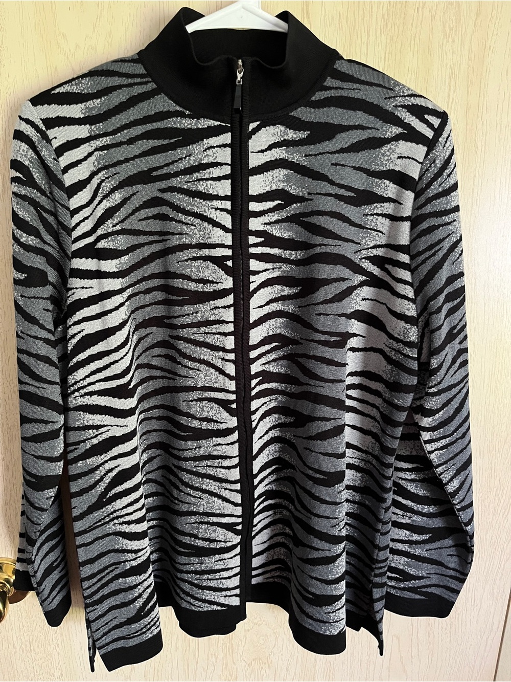 Exclusively MISOOK Jacket Zip Zebra Animal Print Gray Black Womens Petite XL